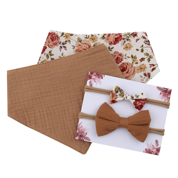 Camélia Bib and Bow