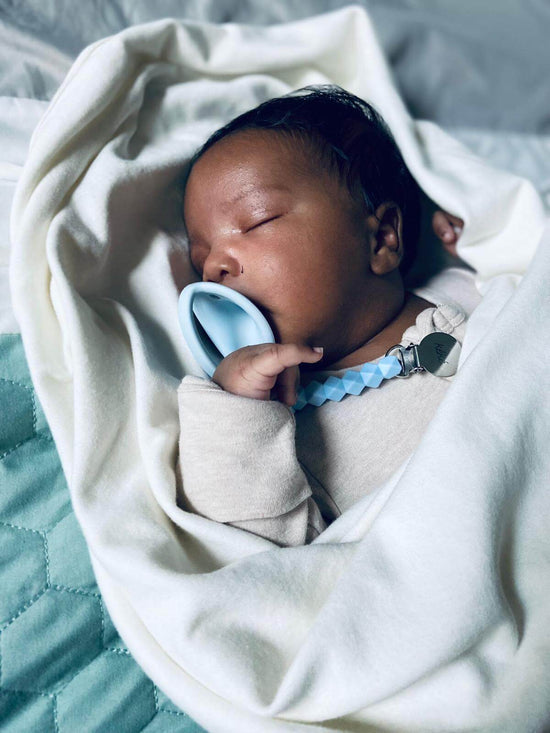 Blue - kéké Silicone Pacifier & Clip